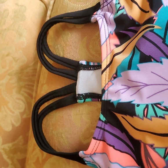 Girls’ Jungle Leaf Print Bikini Top Size 6/6x UPF 50+ Protection Art Class - Picture 2 of 5